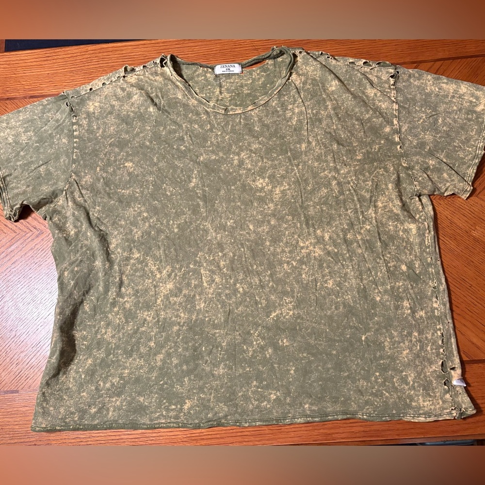 Zenana Outfitters Olive Mineral acid Wash burnout Short Sleeve Tee s/m
